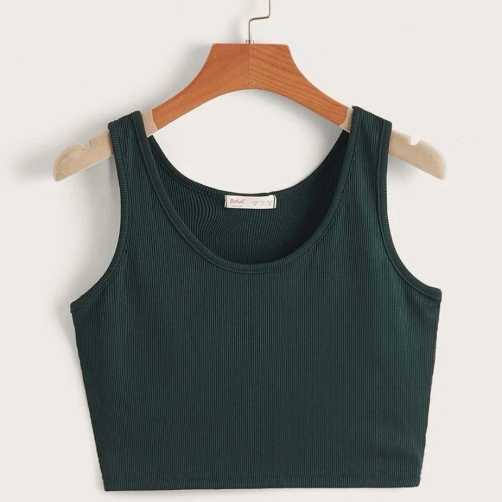 Brand new ribbed tank top for sale!